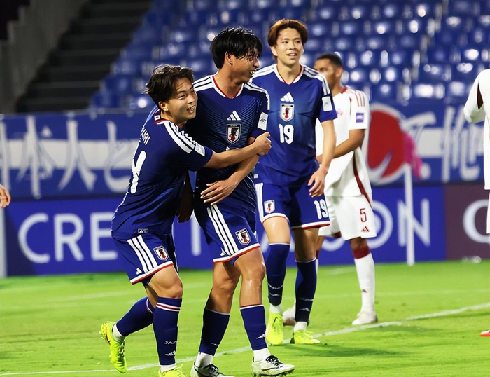 U23亚洲杯8强已定6席：日本3战全胜轰10-0！今晚中国队冲击头名|阿联酋|叙利亚|韩国|小组|乌兹别克斯坦_新浪体育_新浪新闻